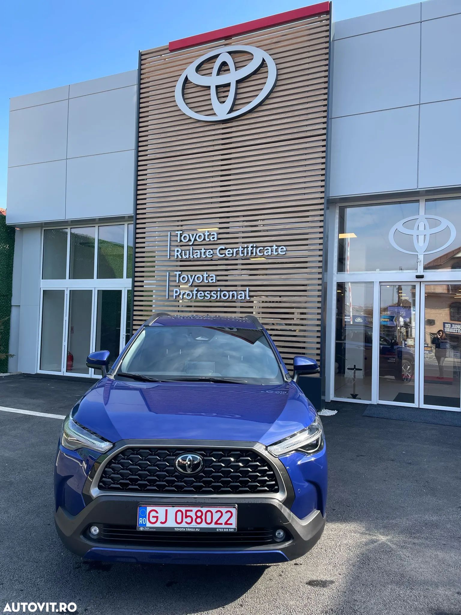 Toyota Corolla Cross - 1