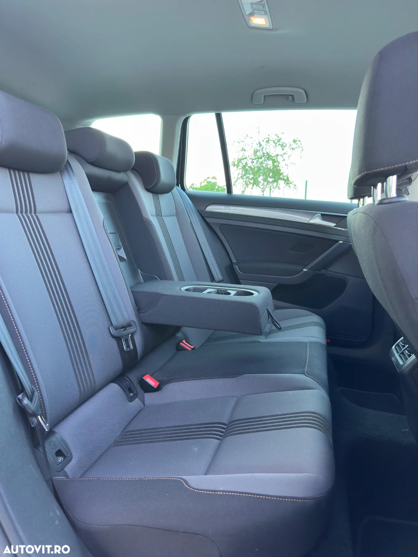 Volkswagen Golf 1.6 TDI BlueMotion Technology DSG Allstar - 12