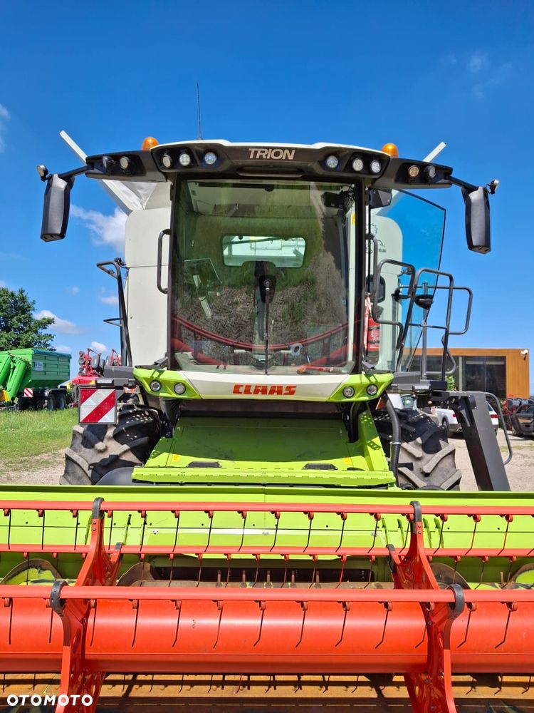 Claas Trion 660 - 16