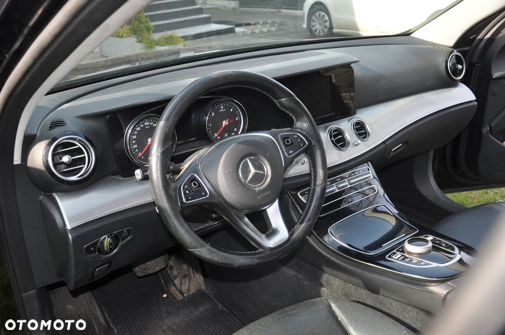 Mercedes-Benz Klasa E 200 d 9G-TRONIC - 9