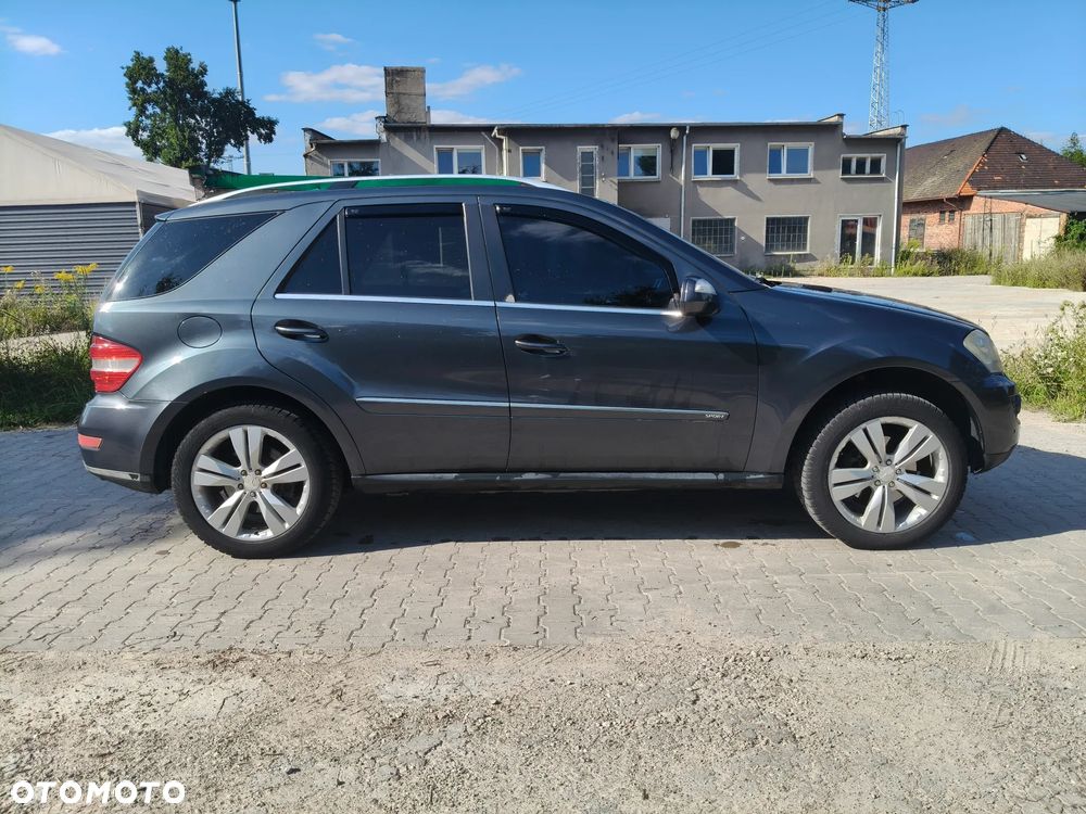 Mercedes-Benz ML 320 CDI 4Matic 7G-TRONIC - 8