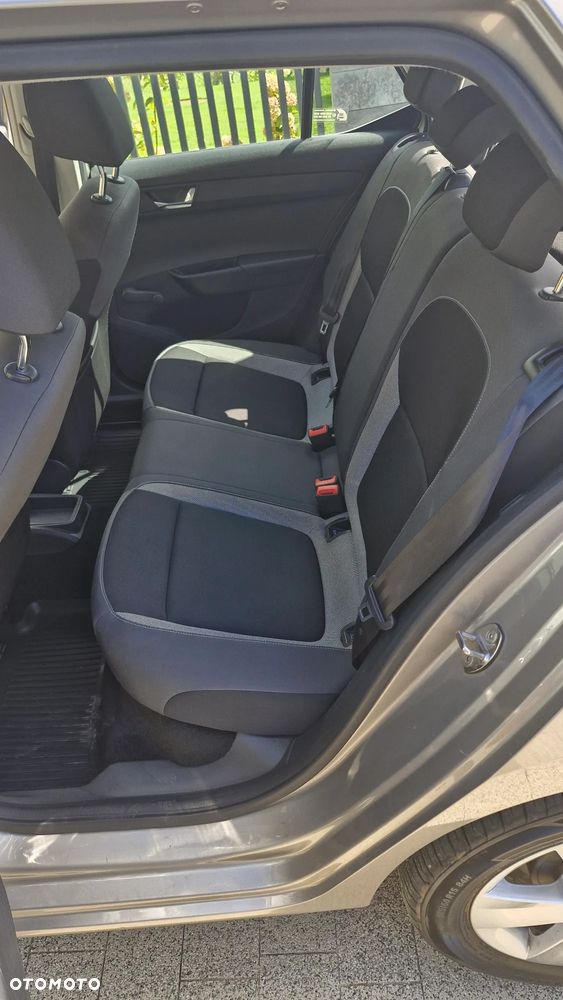 Skoda Fabia 1.0 Ambition - 23