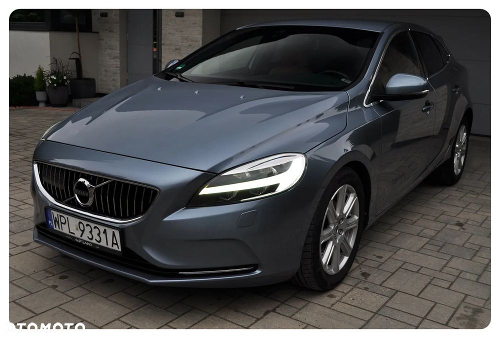 Volvo V40 T3 Inscription - 14
