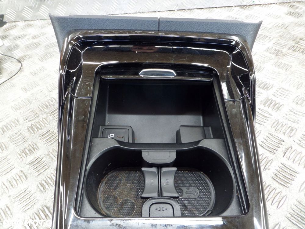 tunel środkowy panel dekor mercedes a-klasa a35 amg w177 - 4