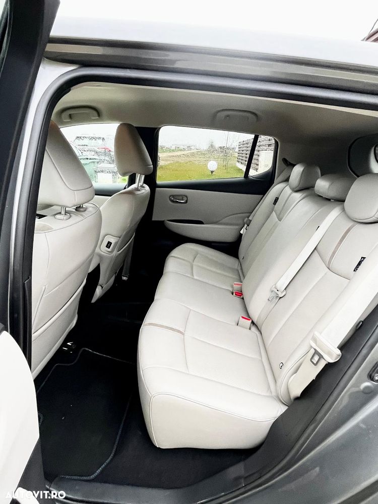 Nissan LEAF 40 kWh Tekna - 11