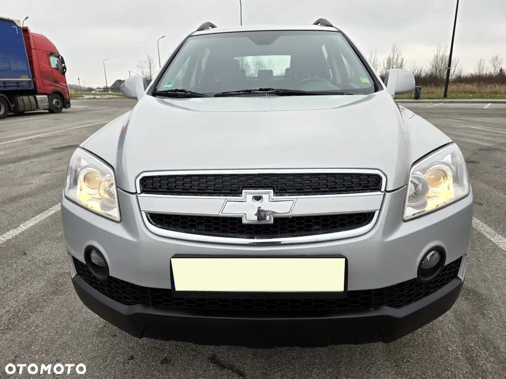 Chevrolet Captiva 2.0 4WD 7 Sitzer LT Exclusive - 3