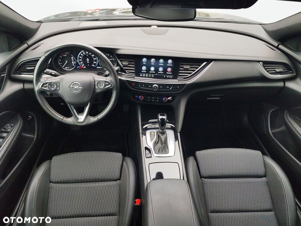 Opel Insignia - 15