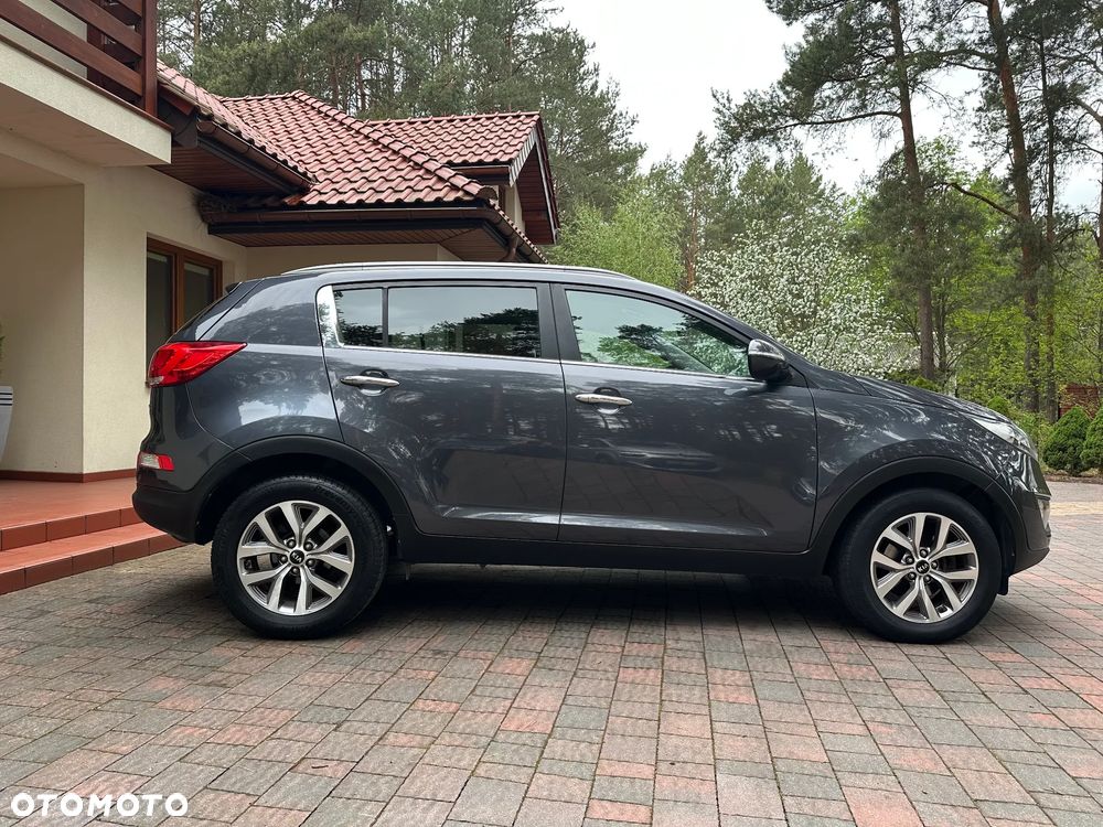 Kia Sportage 1.7 CRDI 2WD ISG Dream-Team Edition - 12
