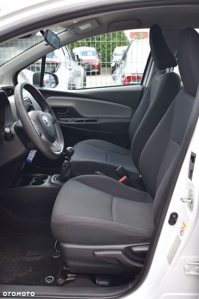 Toyota Yaris - 13