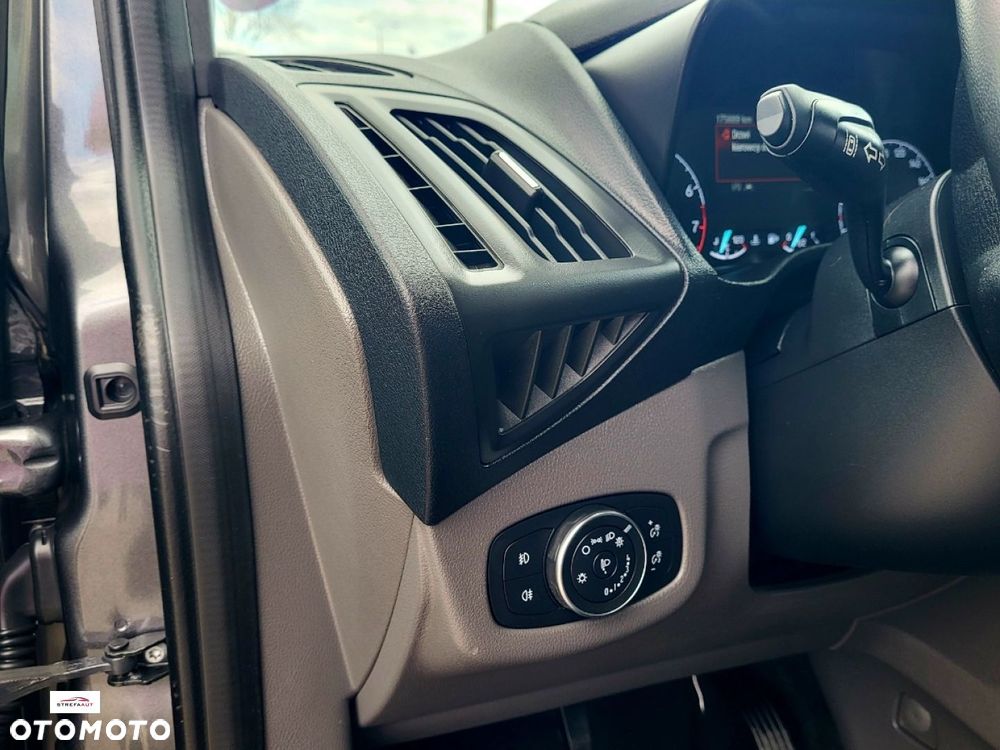 Ford Tourneo Connect - 12