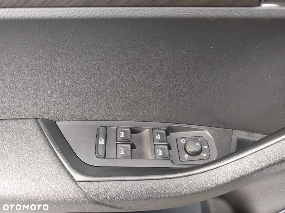 Skoda Karoq 1.5 TSI ACT GPF 4x2 Style DSG - 33