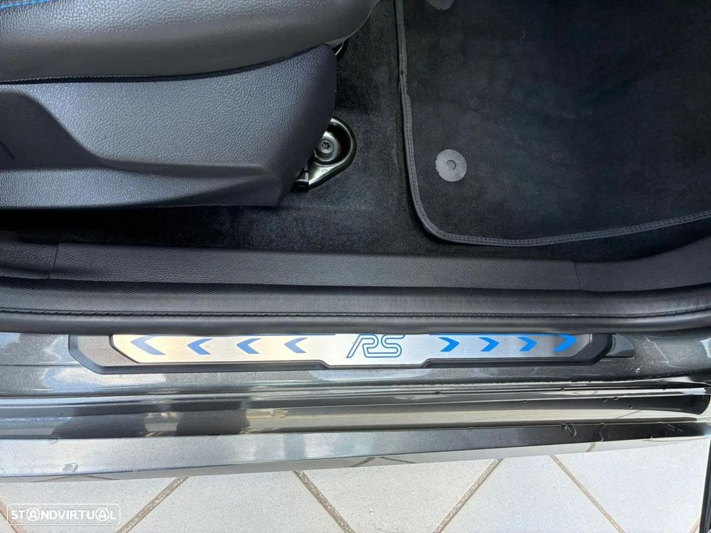 Ford Focus - 25