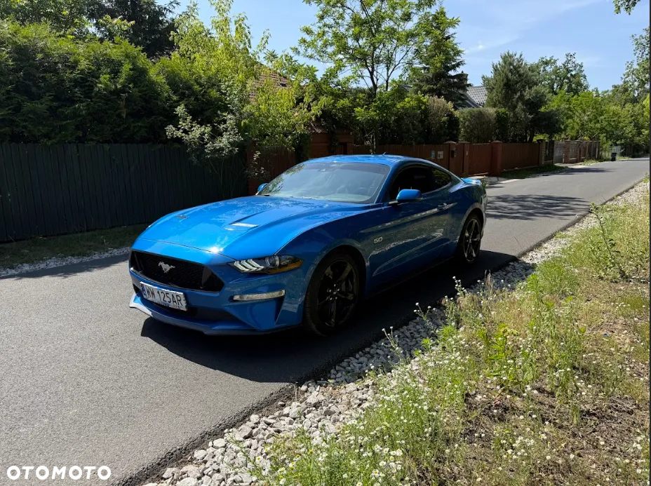 Ford Mustang - 4