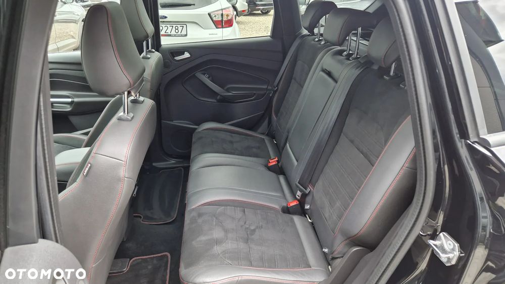 Ford Kuga 2.0 TDCi 4x4 ST-Line - 19