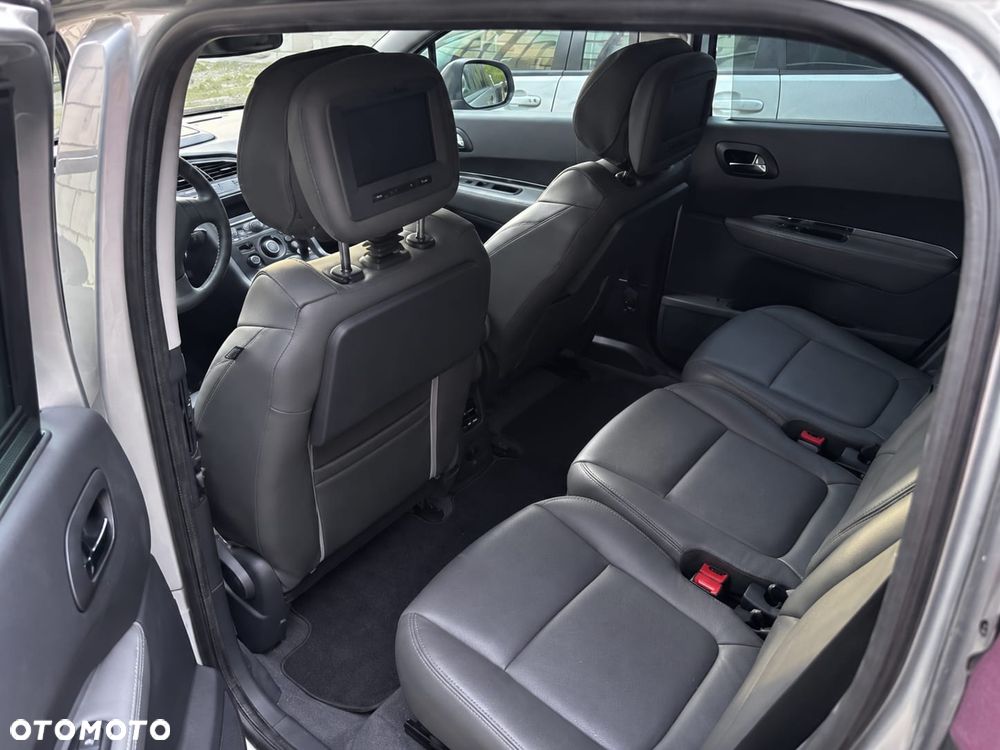 Peugeot 5008 1.6 THP Family - 2