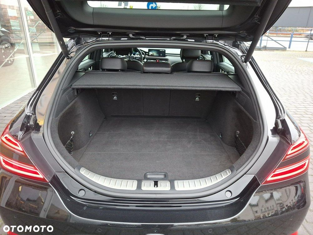 Genesis G70 2.0T Plus AWD 8AT Sport - 18