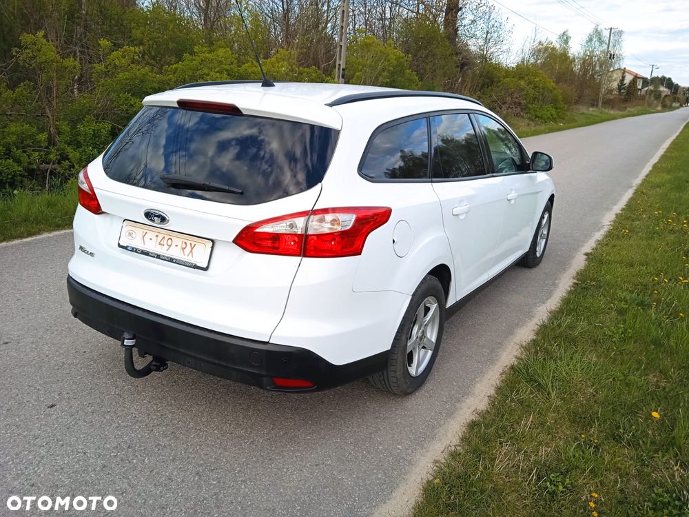 Ford Focus SW 1.6 TDCi Titanium - 12