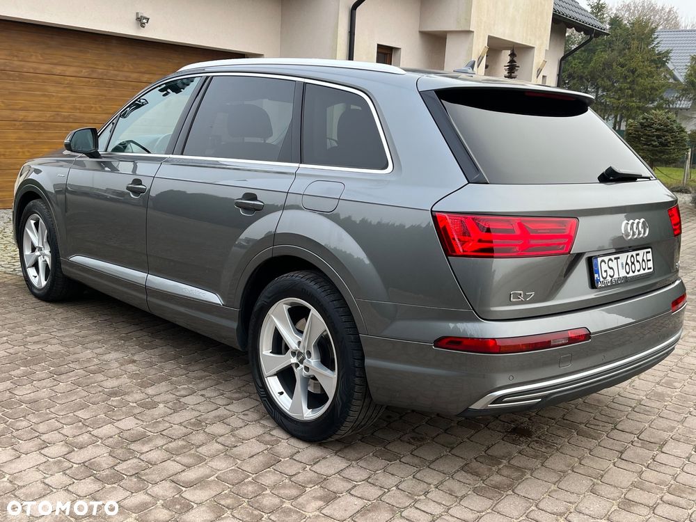 Audi Q7 - 7