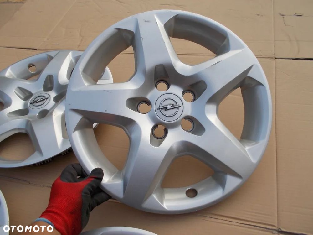 4x Kołpaki 16 Strukturalne Opel Astra H III Zafira B Vectra C Meriva A B 5x110 - 13