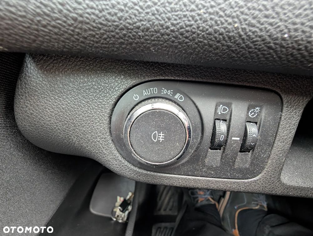 Opel Meriva 1.4 Design Edition - 13