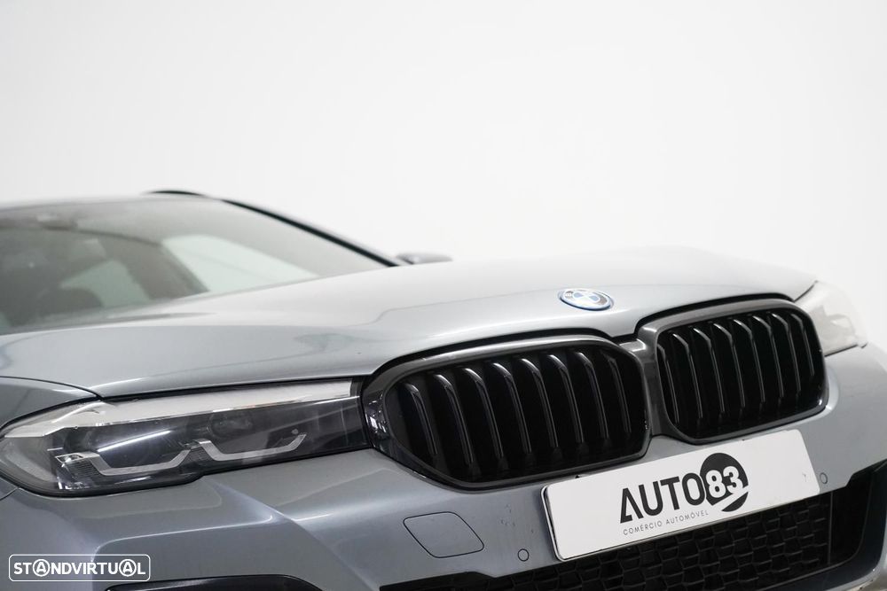 BMW 520 e Pack M - 21