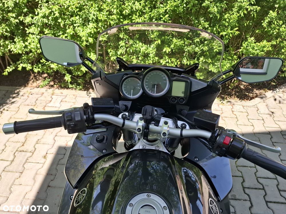 Yamaha FJR - 10