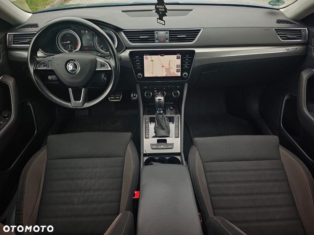 Skoda Superb 2.0 TDI 4x4 DSG Scout - 20
