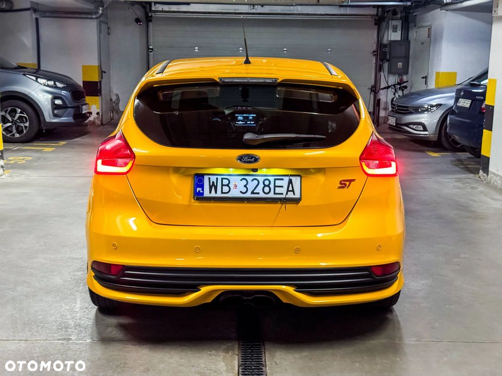 Ford Focus 2.0 EcoBoost ST-2 - 5