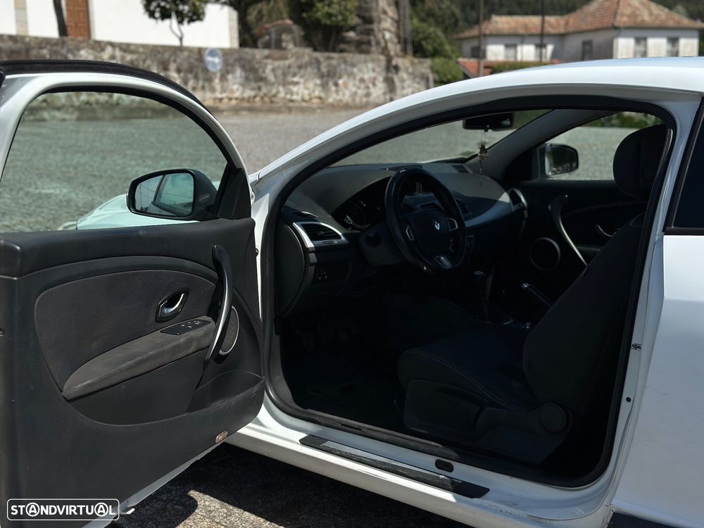 Renault Mégane Coupe 1.5 dCi Dynamique - 10