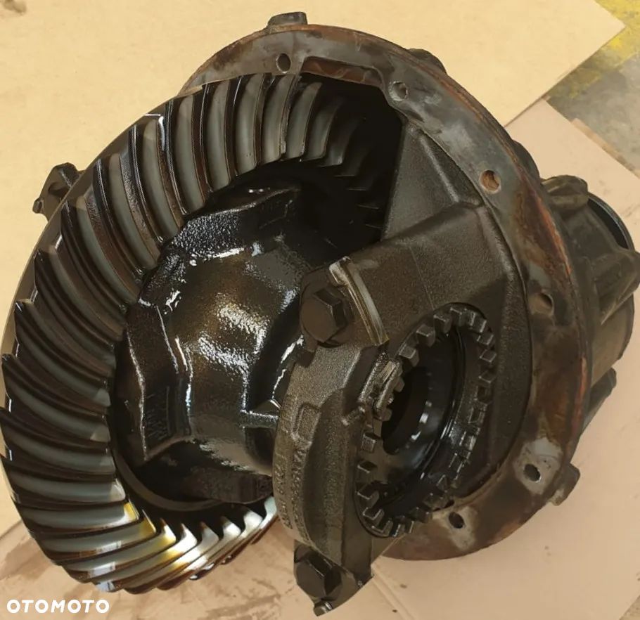 WKŁAD GŁÓWKA DYFER MOSTU MAN TGX  PRZEŁOŻENIE 2.533  81350106301 - 5