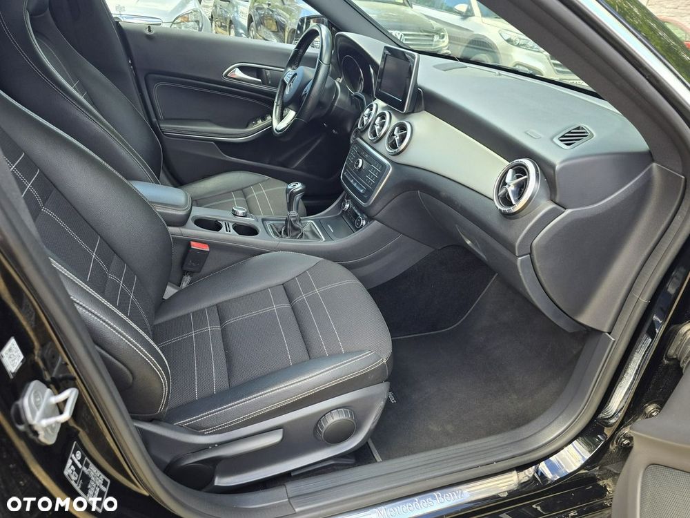 Mercedes-Benz CLA - 9