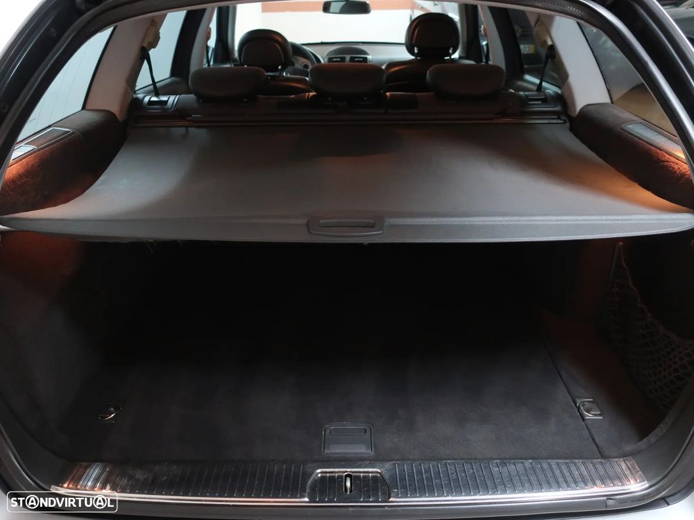 Mercedes-Benz E 220 CDI Auto Avantgarde - 11