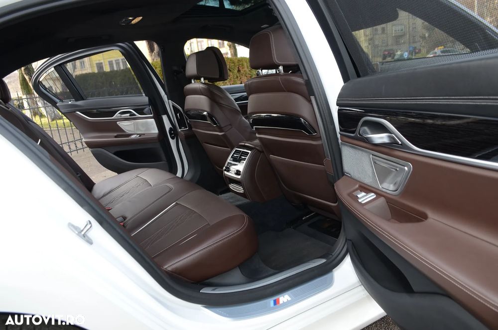 BMW Seria 7 750i xDrive - 6