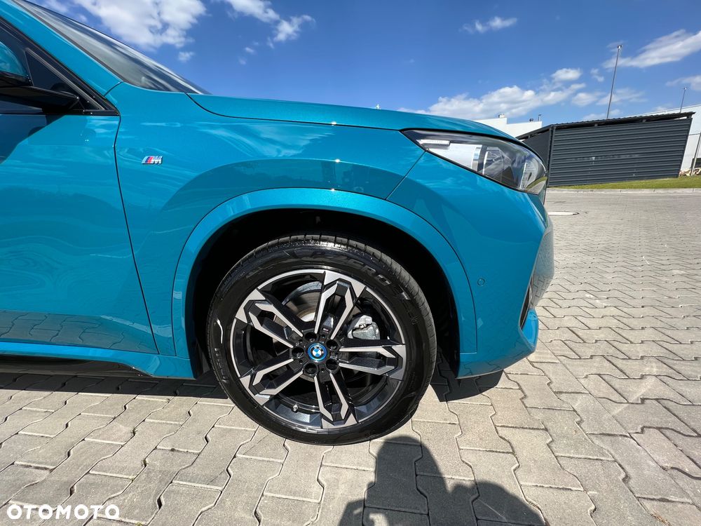 BMW iX1 xDrive30 66.5kWh M Sport - 32