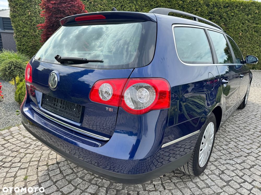 Volkswagen Passat - 18