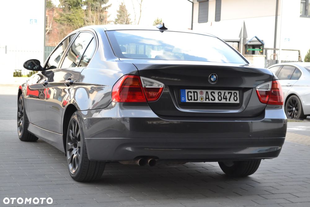 BMW Seria 3 325i - 20