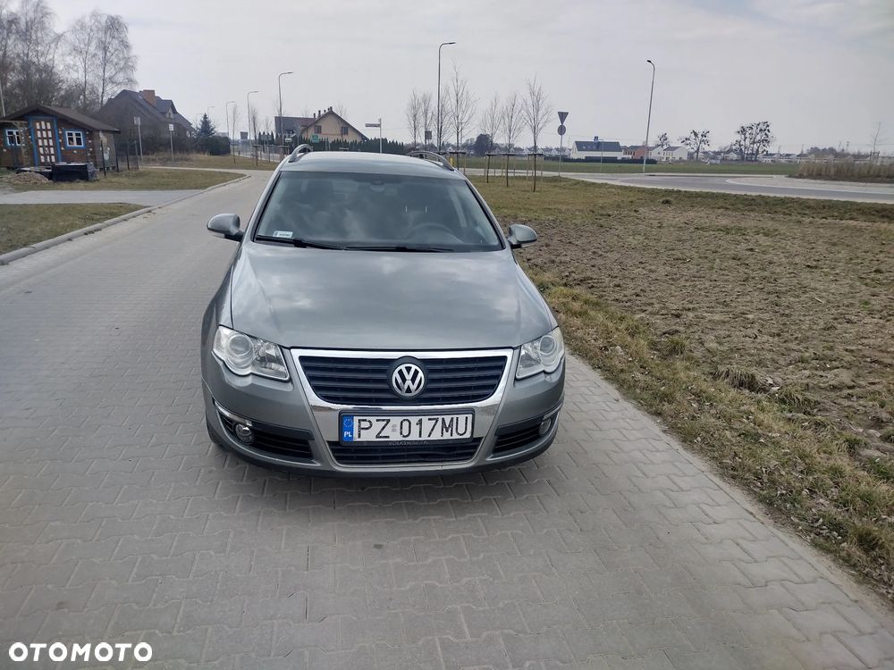 Volkswagen Passat 2.0 TDI DPF BlueMotion Technology Comfortline - 5