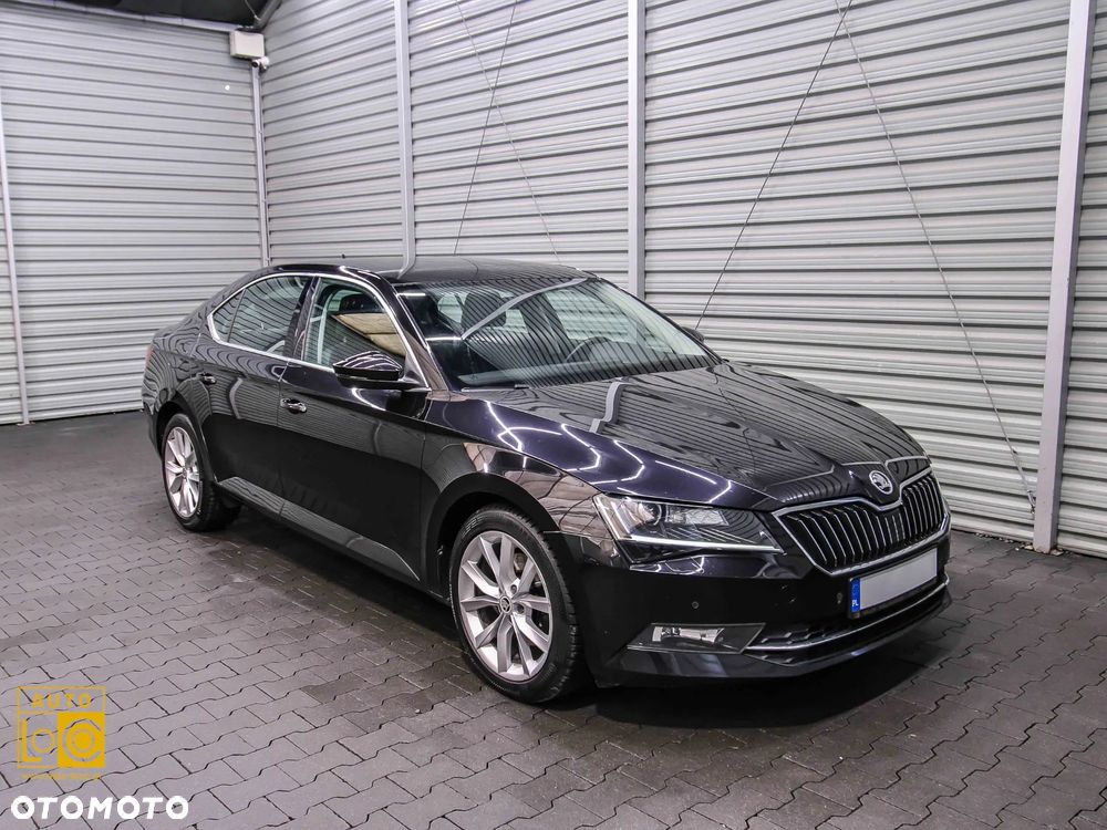 Skoda Superb 2.0 TDI Style DSG - 6