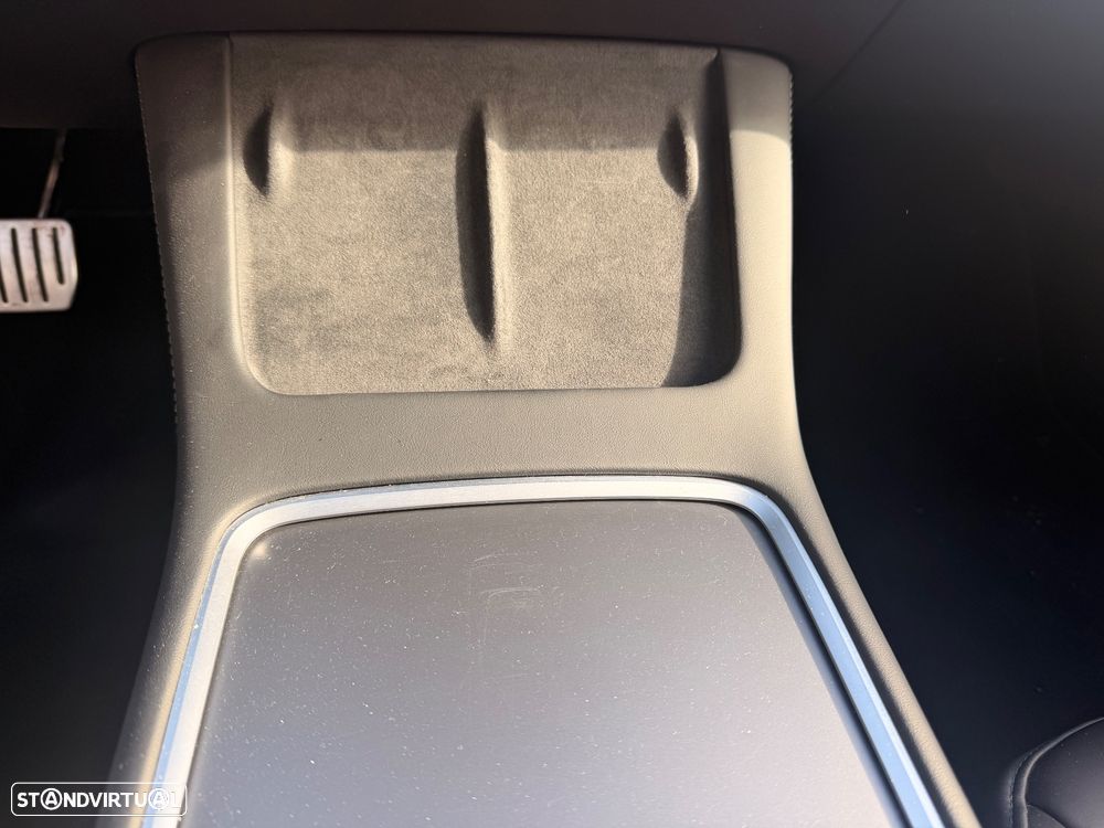 Tesla Model 3 Performance Dual Motor AWD - 23