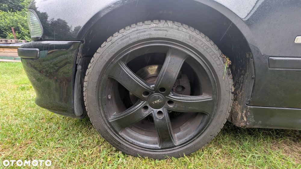 BMW Seria 5 523i - 29