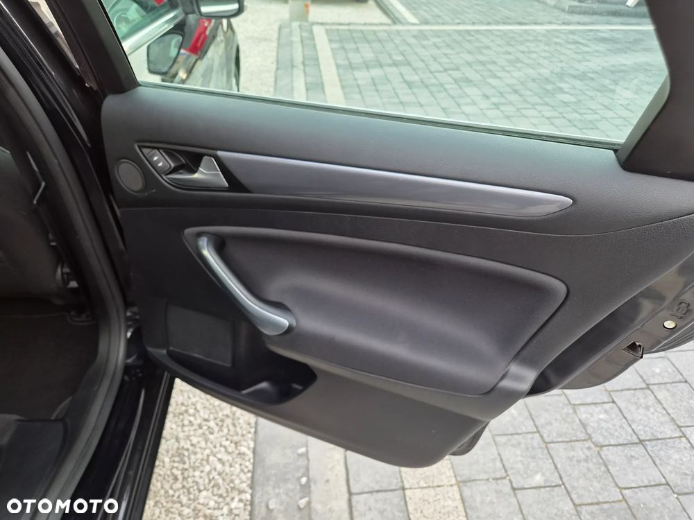 Ford Mondeo SW 2.0 TDCi Titanium - 20