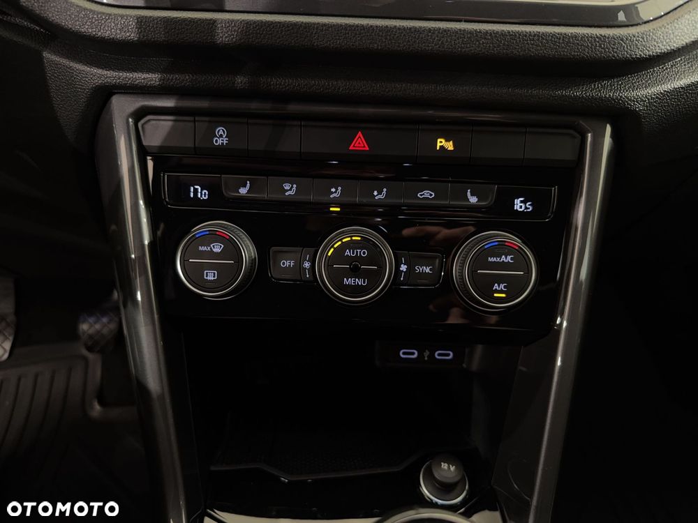 Volkswagen T-Roc - 27