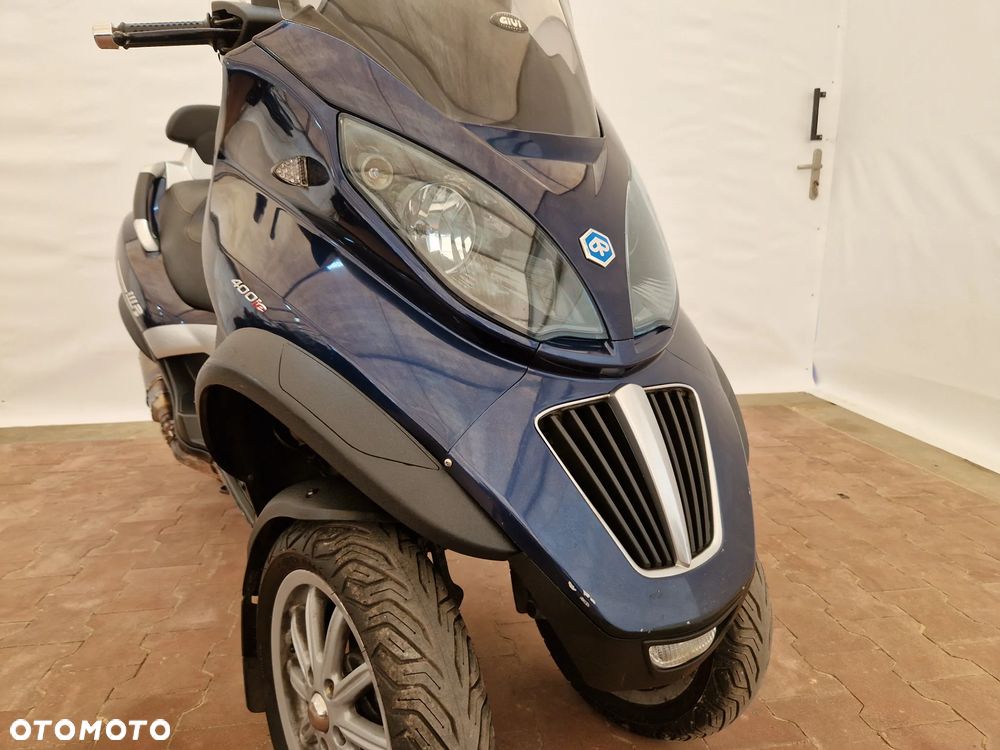Piaggio MP-3 - 17