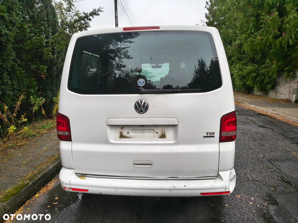 Volkswagen Multivan - 8