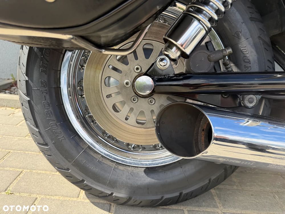 Suzuki Intruder - 26