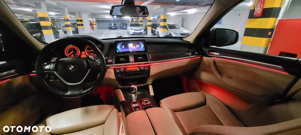 BMW X6 - 11