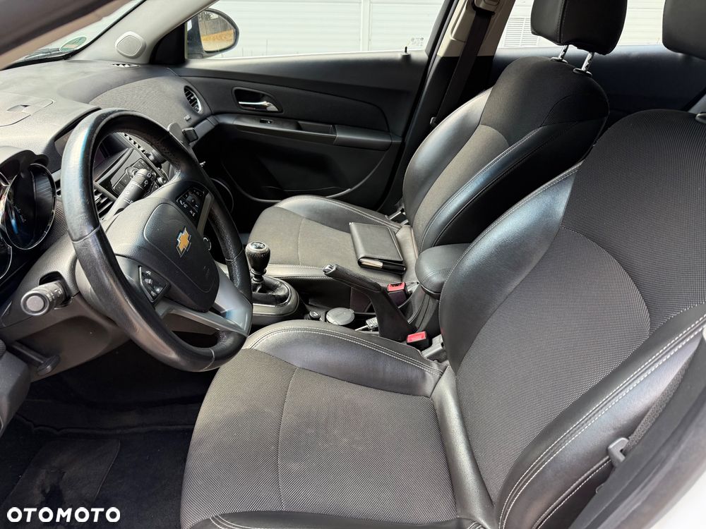 Chevrolet Cruze - 17