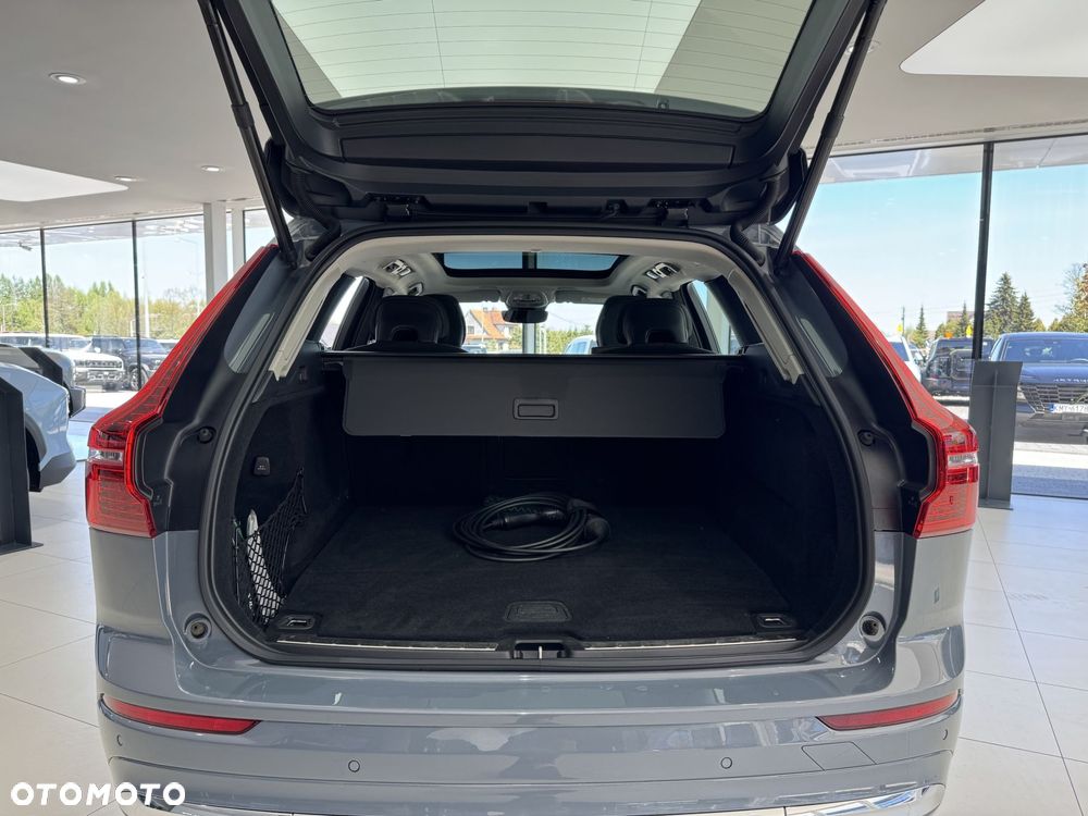 Volvo XC 60 T6 Plug-In Hybrid AWD Inscription - 18