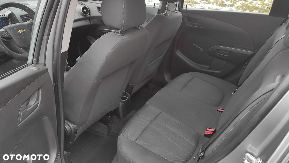 Chevrolet Aveo - 11