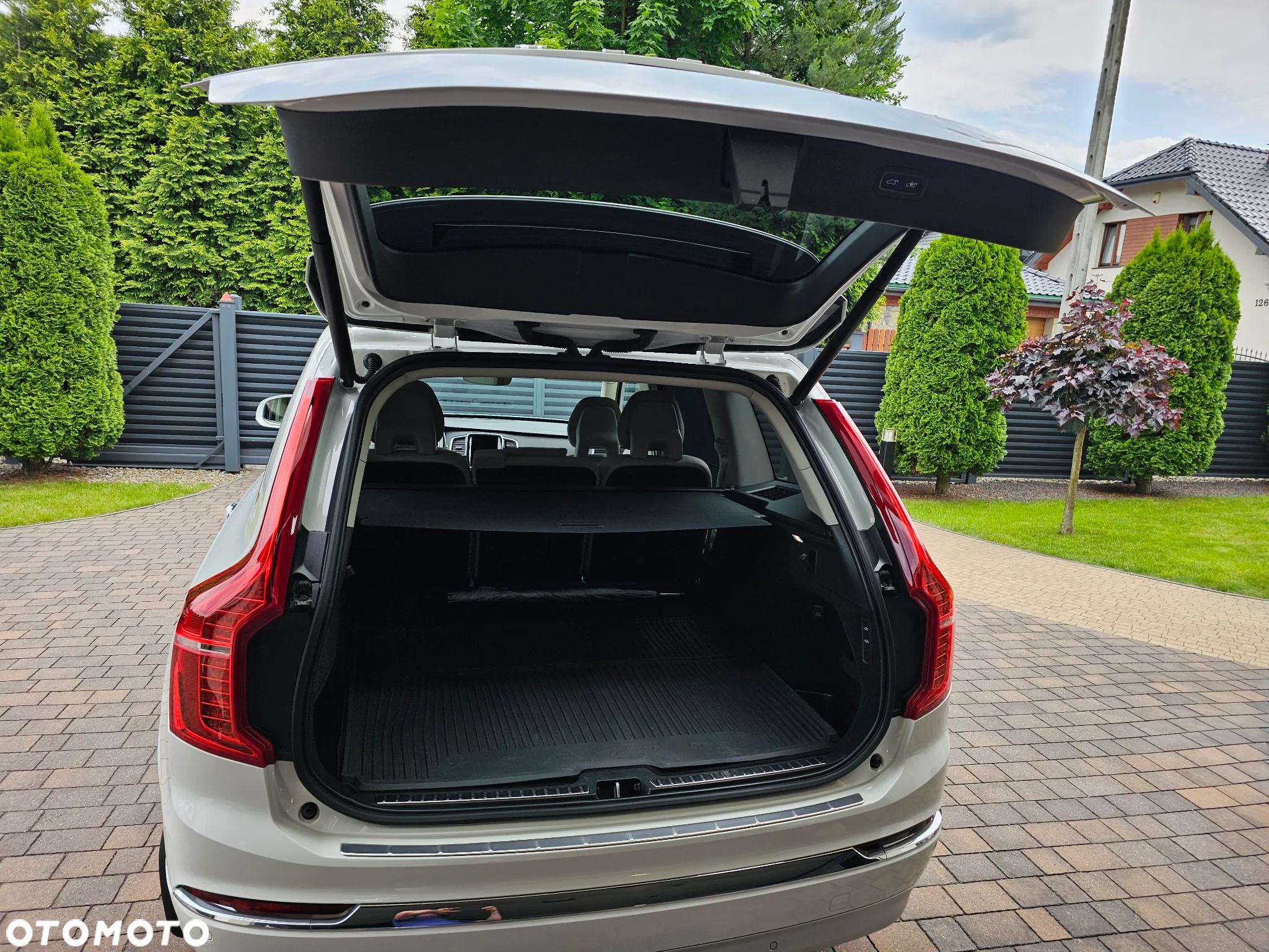 Volvo XC 90 - 10